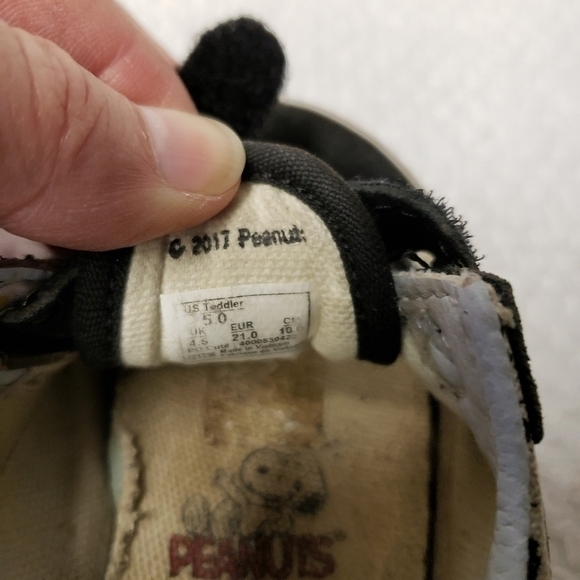 Vans Snoopy Peanuts Infants Size 5 Hook and Loop Closure Black White Check - Picture 7 of 11